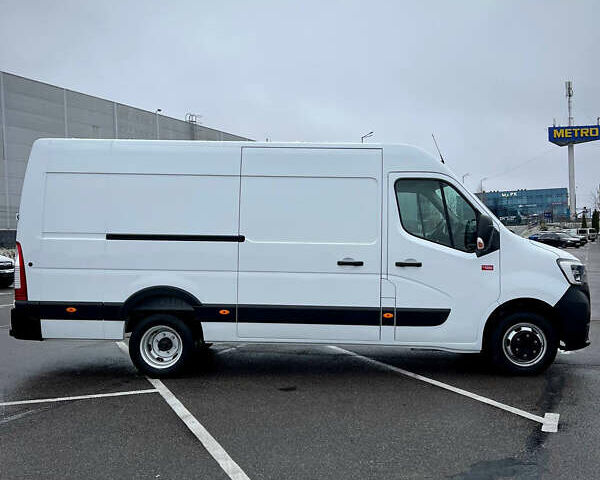 Белый Рено Мастер, объемом двигателя 2.3 л и пробегом 229 тыс. км за 25300 $, фото 1 на Automoto.ua