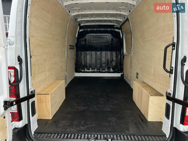 Белый Рено Мастер, объемом двигателя 2.3 л и пробегом 233 тыс. км за 17900 $, фото 79 на Automoto.ua