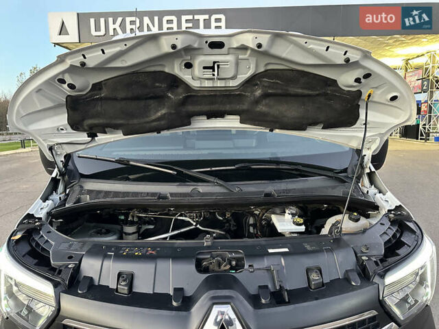 Білий Рено Мастєр, об'ємом двигуна 2.3 л та пробігом 175 тис. км за 19600 $, фото 70 на Automoto.ua