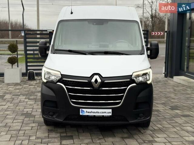 Белый Рено Мастер, объемом двигателя 2.3 л и пробегом 230 тыс. км за 20500 $, фото 1 на Automoto.ua