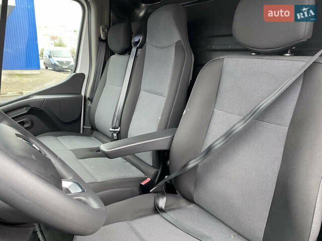 Белый Рено Мастер, объемом двигателя 2.3 л и пробегом 200 тыс. км за 18450 $, фото 20 на Automoto.ua