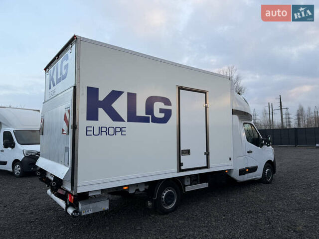 Белый Рено Мастер, объемом двигателя 2.3 л и пробегом 320 тыс. км за 24500 $, фото 6 на Automoto.ua