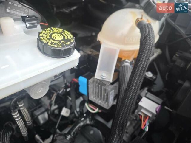 Білий Рено Мастєр, об'ємом двигуна 2.3 л та пробігом 215 тис. км за 20300 $, фото 52 на Automoto.ua