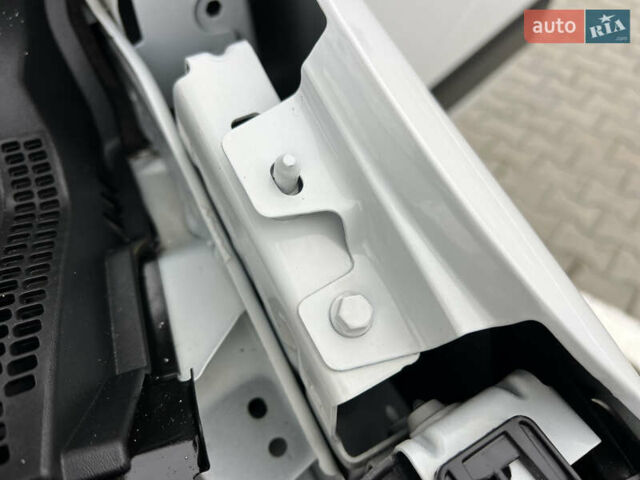 Белый Рено Мастер, объемом двигателя 2.3 л и пробегом 233 тыс. км за 17900 $, фото 137 на Automoto.ua