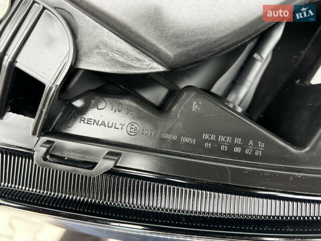 Белый Рено Мастер, объемом двигателя 2.3 л и пробегом 233 тыс. км за 17900 $, фото 145 на Automoto.ua