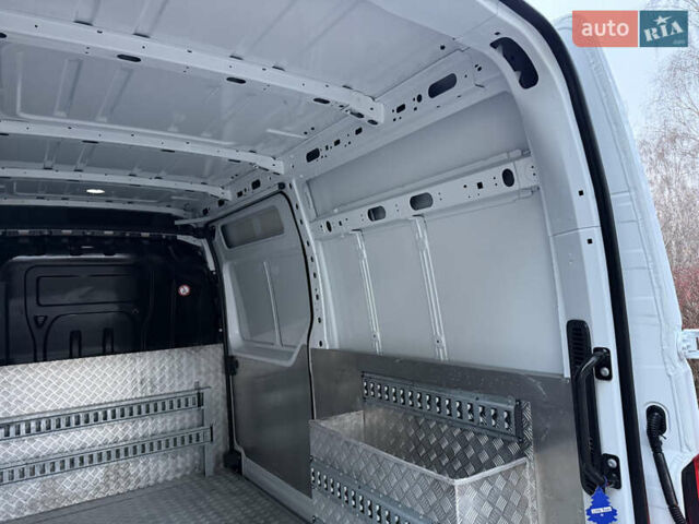 Белый Рено Мастер, объемом двигателя 0 л и пробегом 252 тыс. км за 18800 $, фото 69 на Automoto.ua