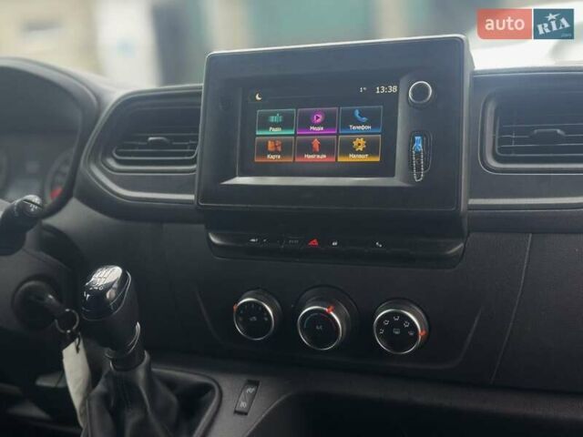 Белый Рено Мастер, объемом двигателя 2.3 л и пробегом 262 тыс. км за 18100 $, фото 15 на Automoto.ua