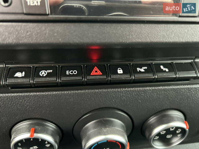 Білий Рено Мастєр, об'ємом двигуна 2.3 л та пробігом 169 тис. км за 18400 $, фото 46 на Automoto.ua