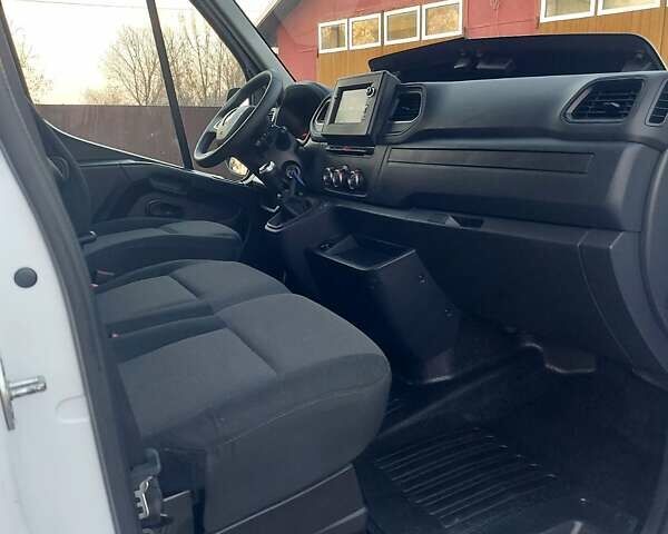 Білий Рено Мастєр, об'ємом двигуна 2.3 л та пробігом 257 тис. км за 17900 $, фото 37 на Automoto.ua