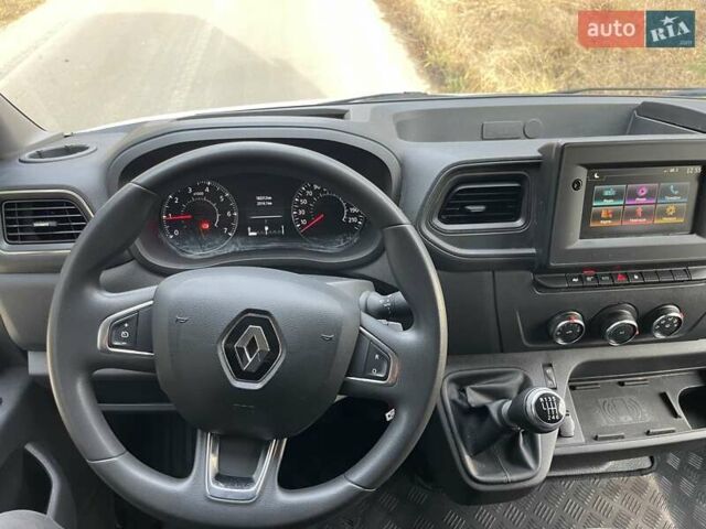 Белый Рено Мастер, объемом двигателя 2.3 л и пробегом 180 тыс. км за 22000 $, фото 42 на Automoto.ua