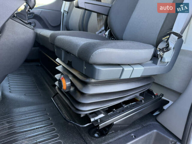 Білий Рено Мастєр, об'ємом двигуна 2.3 л та пробігом 188 тис. км за 26999 $, фото 38 на Automoto.ua