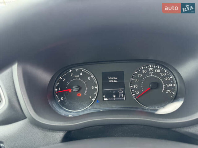 Білий Рено Мастєр, об'ємом двигуна 2.3 л та пробігом 267 тис. км за 21500 $, фото 71 на Automoto.ua