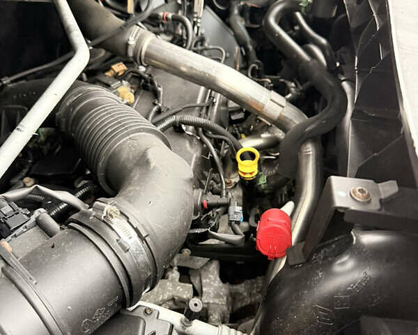 Белый Рено Мастер, объемом двигателя 2.3 л и пробегом 220 тыс. км за 19700 $, фото 9 на Automoto.ua