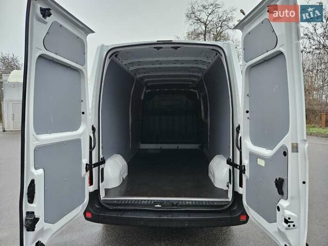 Білий Рено Мастєр, об'ємом двигуна 2.3 л та пробігом 217 тис. км за 18900 $, фото 59 на Automoto.ua