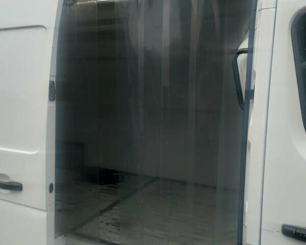 Білий Рено Мастєр, об'ємом двигуна 2.3 л та пробігом 366 тис. км за 19500 $, фото 1 на Automoto.ua