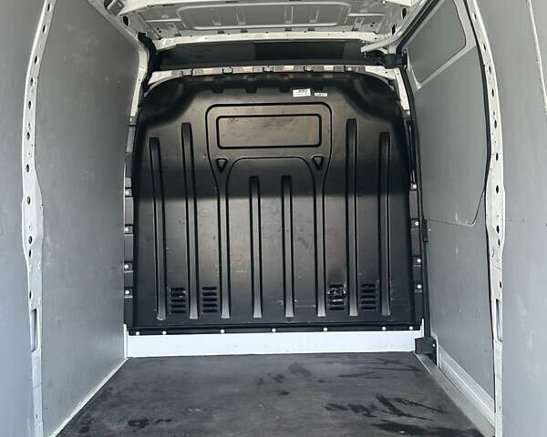 Білий Рено Мастєр, об'ємом двигуна 2.3 л та пробігом 187 тис. км за 21800 $, фото 29 на Automoto.ua