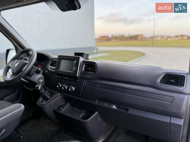 Белый Рено Мастер, объемом двигателя 2.3 л и пробегом 230 тыс. км за 19950 $, фото 35 на Automoto.ua