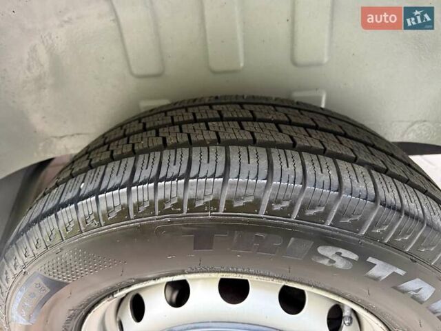 Білий Рено Мастєр, об'ємом двигуна 2.3 л та пробігом 248 тис. км за 20950 $, фото 20 на Automoto.ua