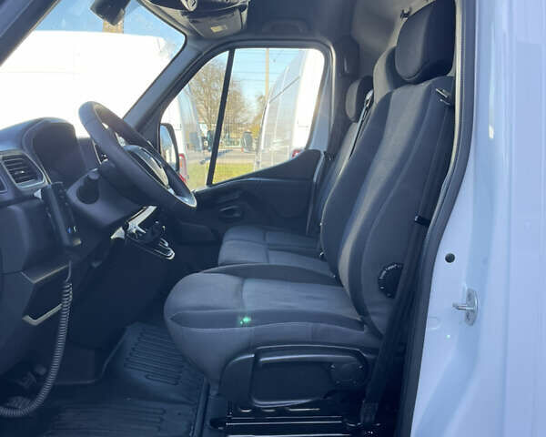 Білий Рено Мастєр, об'ємом двигуна 2.3 л та пробігом 143 тис. км за 22500 $, фото 16 на Automoto.ua