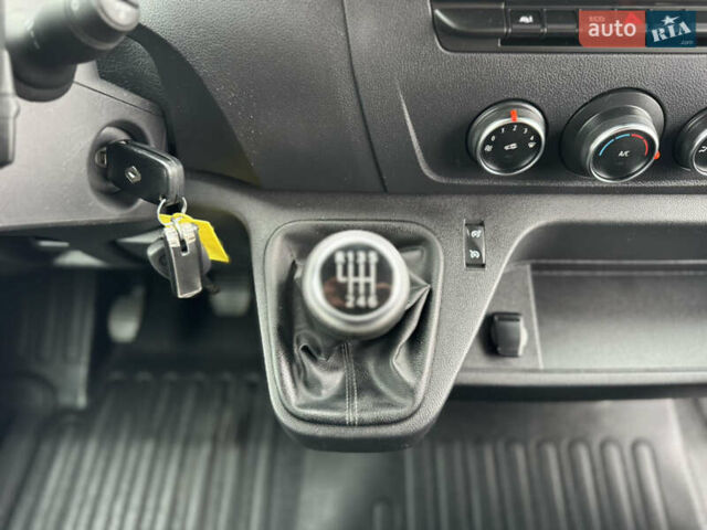 Білий Рено Мастєр, об'ємом двигуна 2.3 л та пробігом 267 тис. км за 21500 $, фото 68 на Automoto.ua