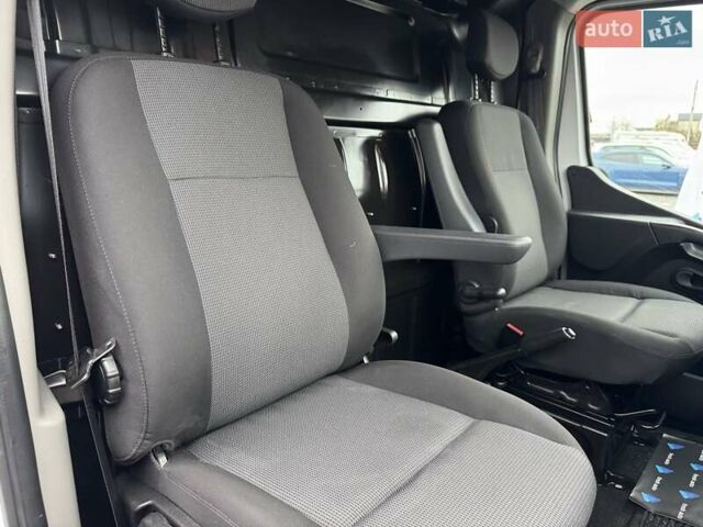 Белый Рено Мастер, объемом двигателя 2.3 л и пробегом 230 тыс. км за 20500 $, фото 28 на Automoto.ua