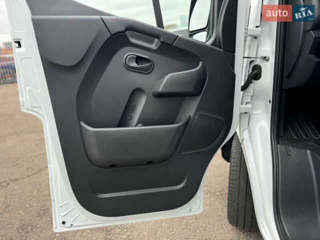 Білий Рено Мастєр, об'ємом двигуна 2.3 л та пробігом 267 тис. км за 21500 $, фото 82 на Automoto.ua