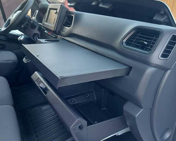 Білий Рено Мастєр, об'ємом двигуна 2.3 л та пробігом 257 тис. км за 17900 $, фото 40 на Automoto.ua