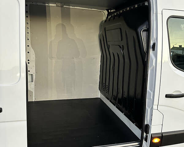 Білий Рено Мастєр, об'ємом двигуна 2.3 л та пробігом 175 тис. км за 19600 $, фото 61 на Automoto.ua