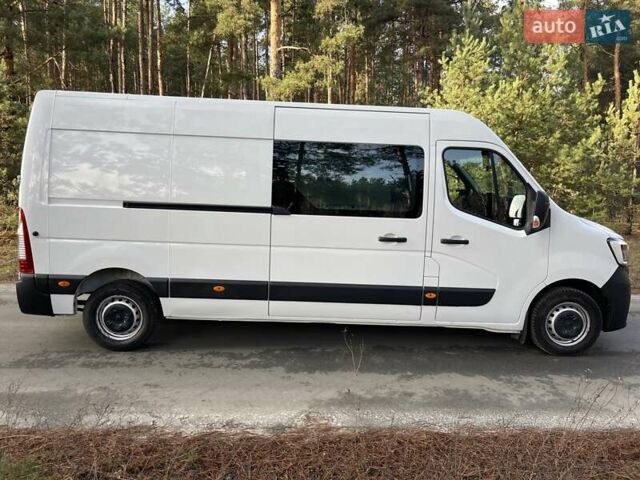Белый Рено Мастер, объемом двигателя 2.3 л и пробегом 180 тыс. км за 22000 $, фото 58 на Automoto.ua