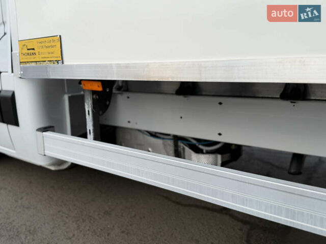 Белый Рено Мастер, объемом двигателя 2.3 л и пробегом 255 тыс. км за 24900 $, фото 12 на Automoto.ua