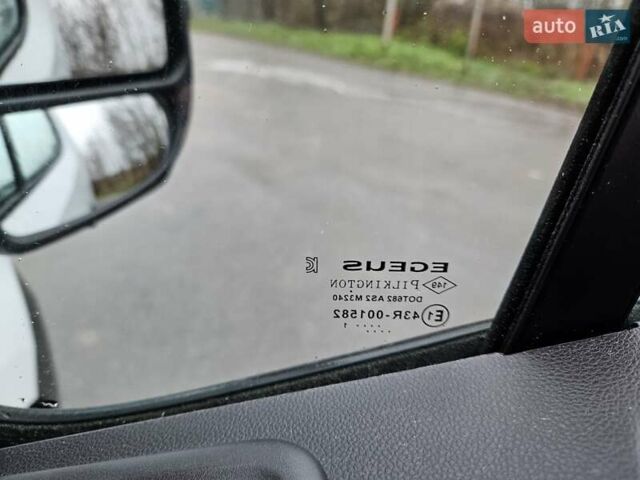 Білий Рено Мастєр, об'ємом двигуна 2.3 л та пробігом 217 тис. км за 18900 $, фото 51 на Automoto.ua