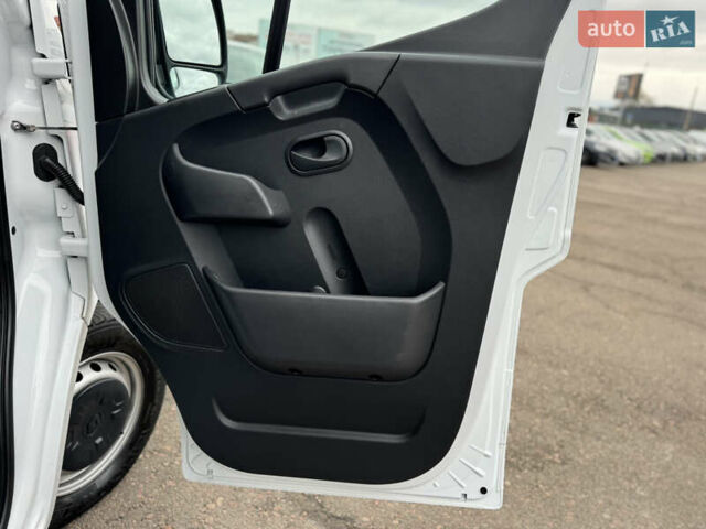 Білий Рено Мастєр, об'ємом двигуна 2.3 л та пробігом 267 тис. км за 21500 $, фото 54 на Automoto.ua