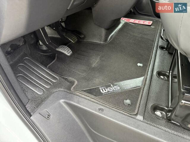 Білий Рено Мастєр, об'ємом двигуна 0 л та пробігом 266 тис. км за 21300 $, фото 41 на Automoto.ua