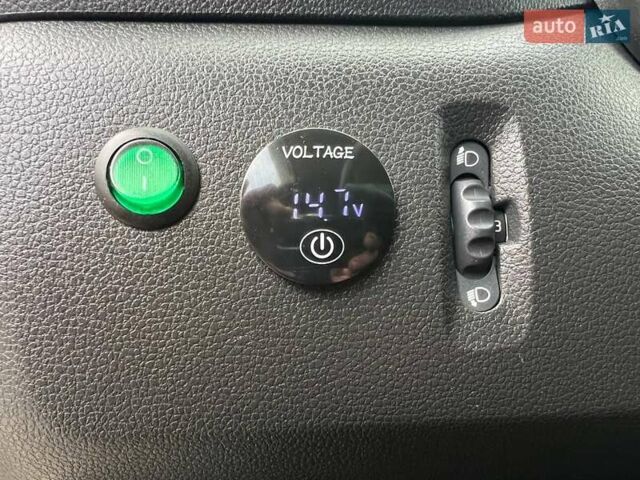 Белый Рено Мастер, объемом двигателя 2.3 л и пробегом 293 тыс. км за 24999 $, фото 59 на Automoto.ua