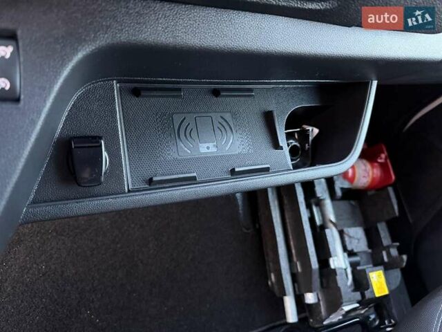 Белый Рено Мастер, объемом двигателя 2.3 л и пробегом 176 тыс. км за 21300 $, фото 18 на Automoto.ua