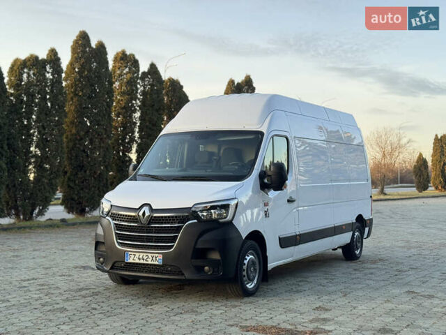 Белый Рено Мастер, объемом двигателя 2.3 л и пробегом 210 тыс. км за 19500 $, фото 3 на Automoto.ua