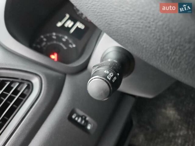 Білий Рено Мастєр, об'ємом двигуна 2.3 л та пробігом 217 тис. км за 18900 $, фото 44 на Automoto.ua