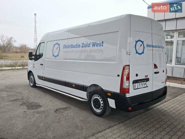 Белый Рено Мастер, объемом двигателя 2.3 л и пробегом 241 тыс. км за 19800 $, фото 2 на Automoto.ua