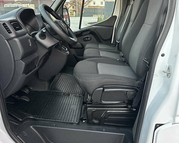 Білий Рено Мастєр, об'ємом двигуна 2.3 л та пробігом 171 тис. км за 18800 $, фото 26 на Automoto.ua