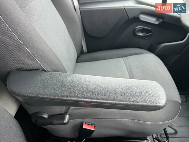 Білий Рено Мастєр, об'ємом двигуна 0 л та пробігом 204 тис. км за 17350 $, фото 37 на Automoto.ua