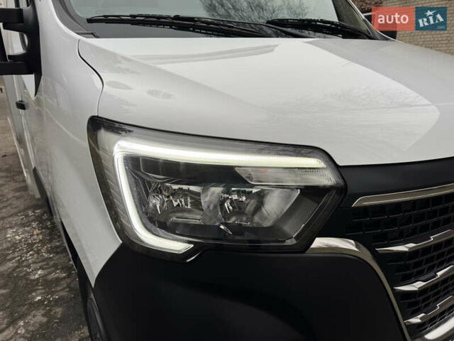 Білий Рено Мастєр, об'ємом двигуна 2.3 л та пробігом 66 тис. км за 25400 $, фото 6 на Automoto.ua