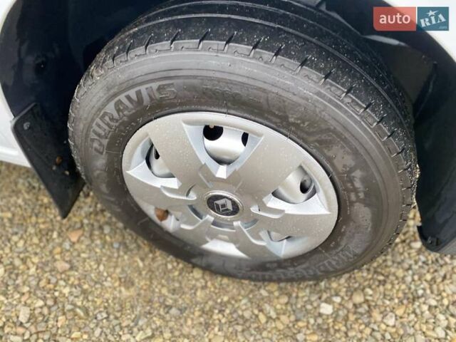 Білий Рено Мастєр, об'ємом двигуна 2.3 л та пробігом 168 тис. км за 18350 $, фото 25 на Automoto.ua