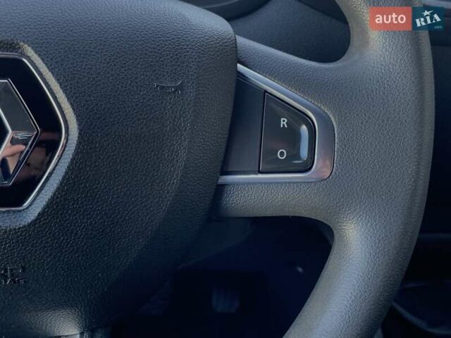 Білий Рено Мастєр, об'ємом двигуна 2.3 л та пробігом 218 тис. км за 19999 $, фото 42 на Automoto.ua