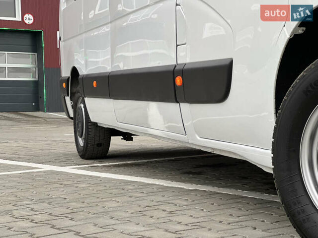 Белый Рено Мастер, объемом двигателя 2.3 л и пробегом 233 тыс. км за 17900 $, фото 31 на Automoto.ua