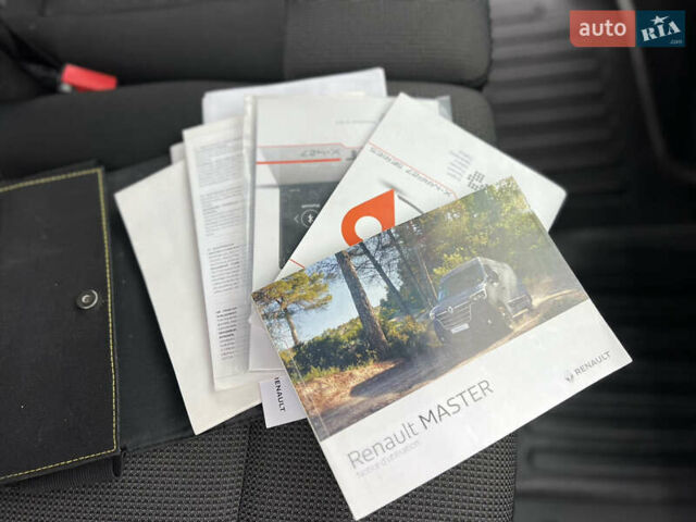 Белый Рено Мастер, объемом двигателя 2.3 л и пробегом 233 тыс. км за 17900 $, фото 122 на Automoto.ua