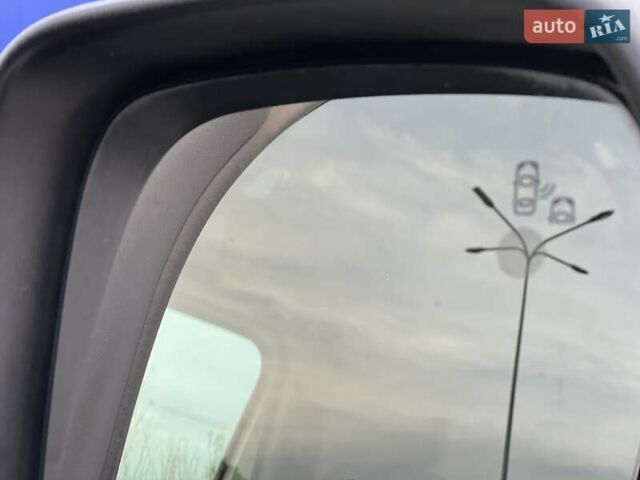 Білий Рено Мастєр, об'ємом двигуна 2.3 л та пробігом 164 тис. км за 19750 $, фото 43 на Automoto.ua