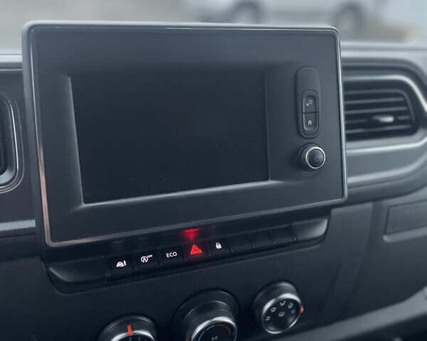 Белый Рено Мастер, объемом двигателя 2.3 л и пробегом 202 тыс. км за 21900 $, фото 26 на Automoto.ua