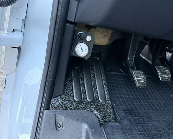 Белый Рено Мастер, объемом двигателя 2.3 л и пробегом 320 тыс. км за 24500 $, фото 35 на Automoto.ua