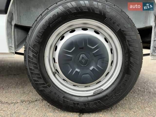 Білий Рено Мастєр, об'ємом двигуна 2.3 л та пробігом 267 тис. км за 21500 $, фото 9 на Automoto.ua