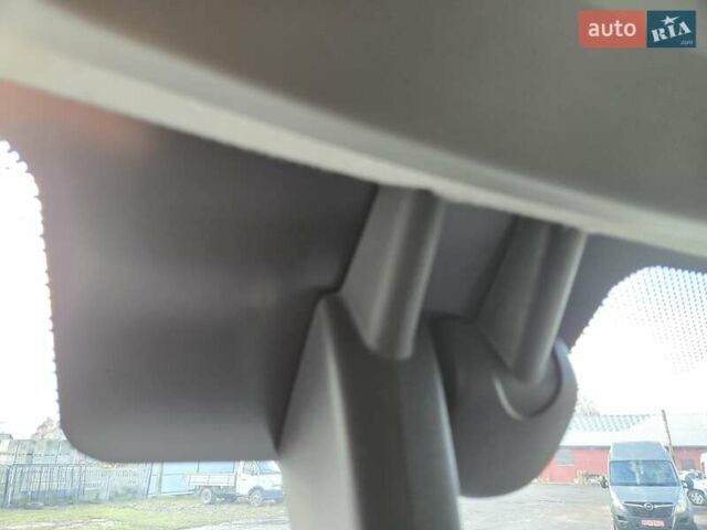 Белый Рено Мастер, объемом двигателя 2.3 л и пробегом 179 тыс. км за 18900 $, фото 60 на Automoto.ua